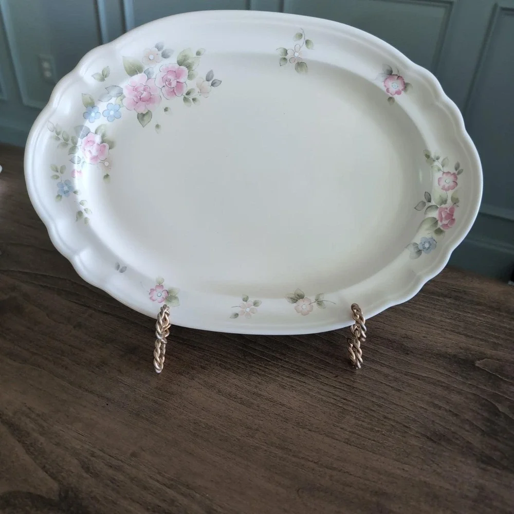 VTG‎ Pfaltzgraff Tea Rose Large 14.75